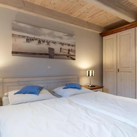 Reetdachhaus Sandhus Reetdachhaus Sandhus Heck Tatil Evi