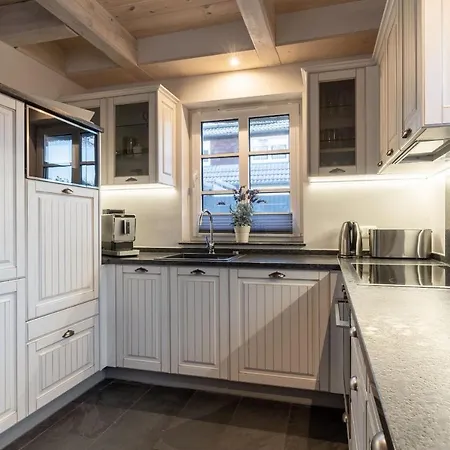 Reetdachhaus Sandhus Reetdachhaus Sandhus Heck Tatil Evi